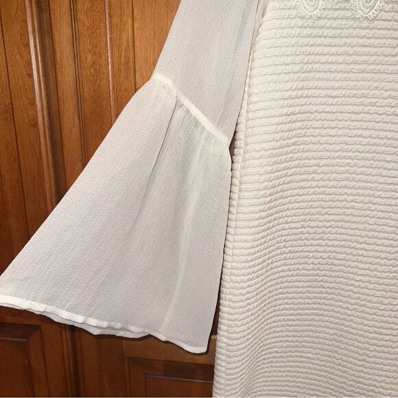 Flying Tomato Mini Dress Size M Cream Sheer Bell Sleeve - Picture 5 of 11
